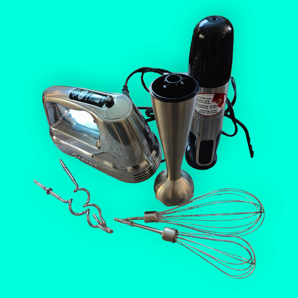 2 CUISINART Handheld Mixers - Picture 1 of 9